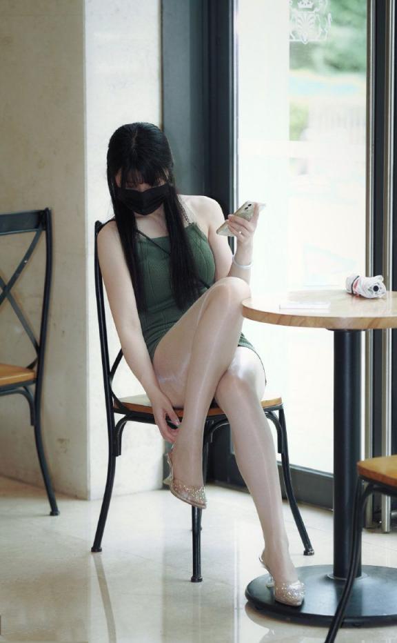 【套圖x16】韓國女模遭拐騙強行被拉至小樹林--有奶無屄[20P]