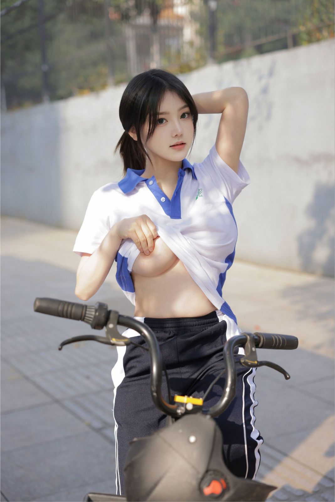 【套圖x8】OnlyFans實力反差氣質長腿妹子KimmySun掰穴求肏[24P]