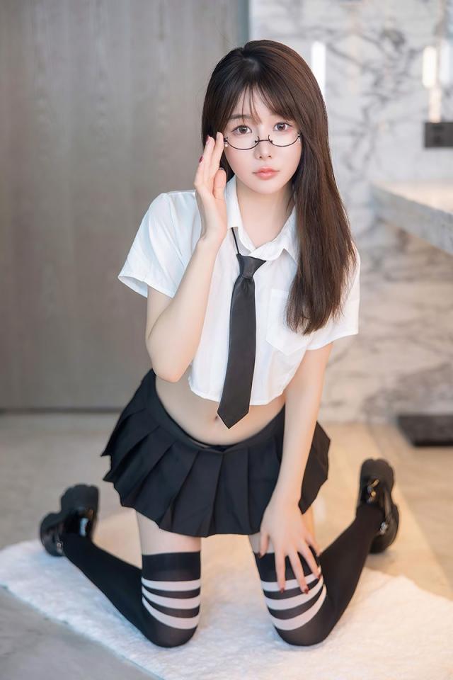 【套圖x6】非常養眼的萌妹子婠婠么寫真[21P]